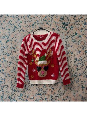 33 Degrees - M (12) Kids - Reindeer Christmas Sweater